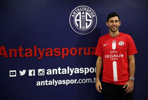 Pendikspor, Veysel Sarı İçin Antalyaspor'a Transfer Teklifi Yaptıs